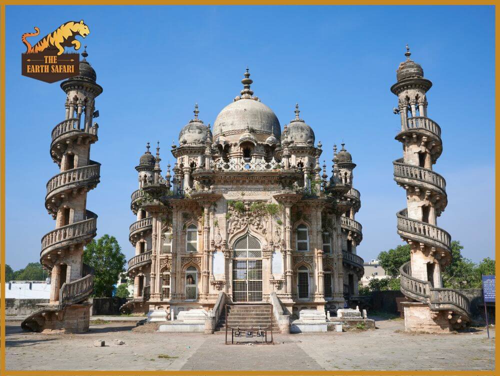 Mahabat Maqbara, Junagarh, Gujarat - The Earth Safari